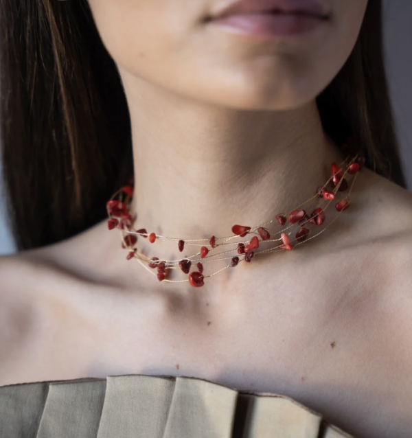 Choker rojo piedras