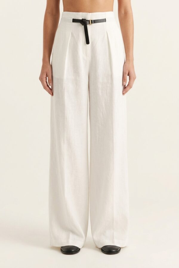 Pantalón lino con cinto blanco largo