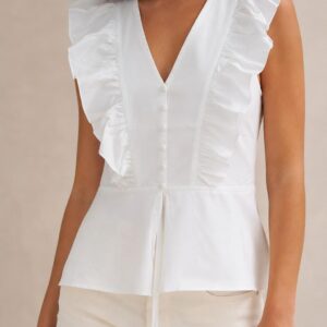 Top blanco de manga sisa con volantes