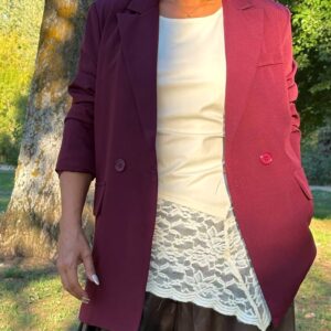 Blazer Martina burdeos de corte oversize, vista frontal